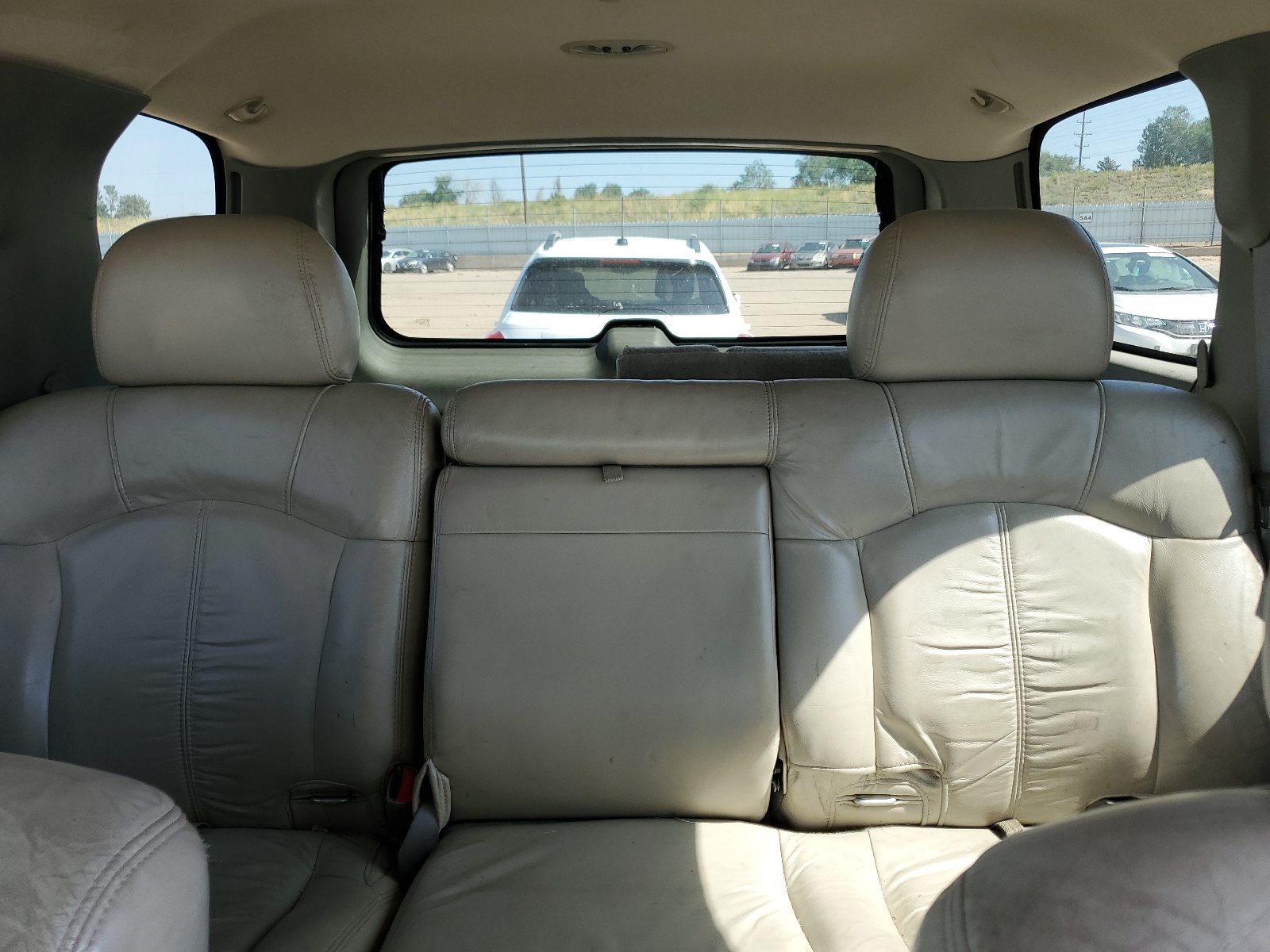 1GNEC13T22R131851 2002 Chevrolet Tahoe C1500