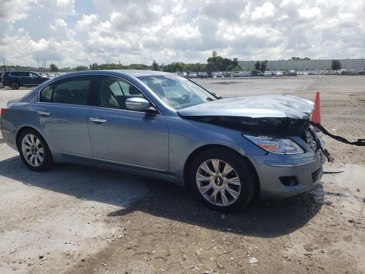 2010 Hyundai Genesis 3.8L VIN: KMHGC4DE2AU075923 Lot: 63056574