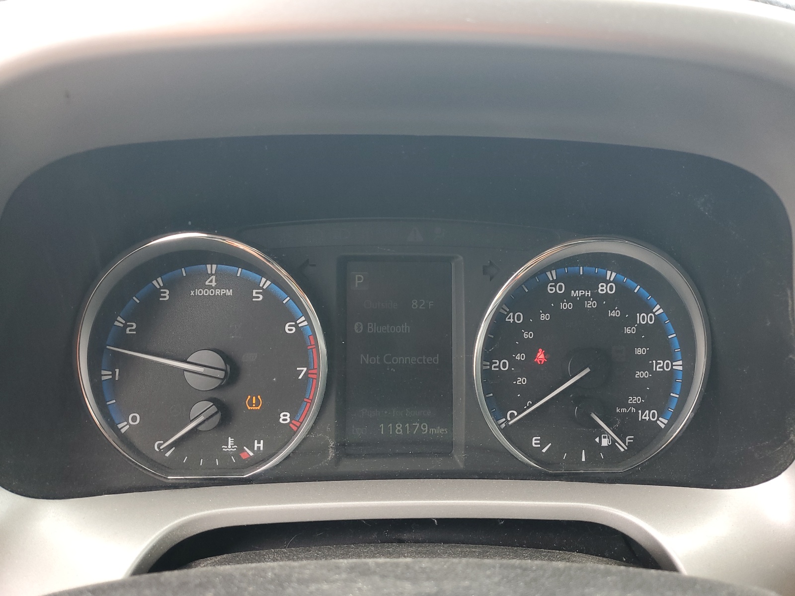 2T3RFREV7GW489694 2016 Toyota Rav4 Xle