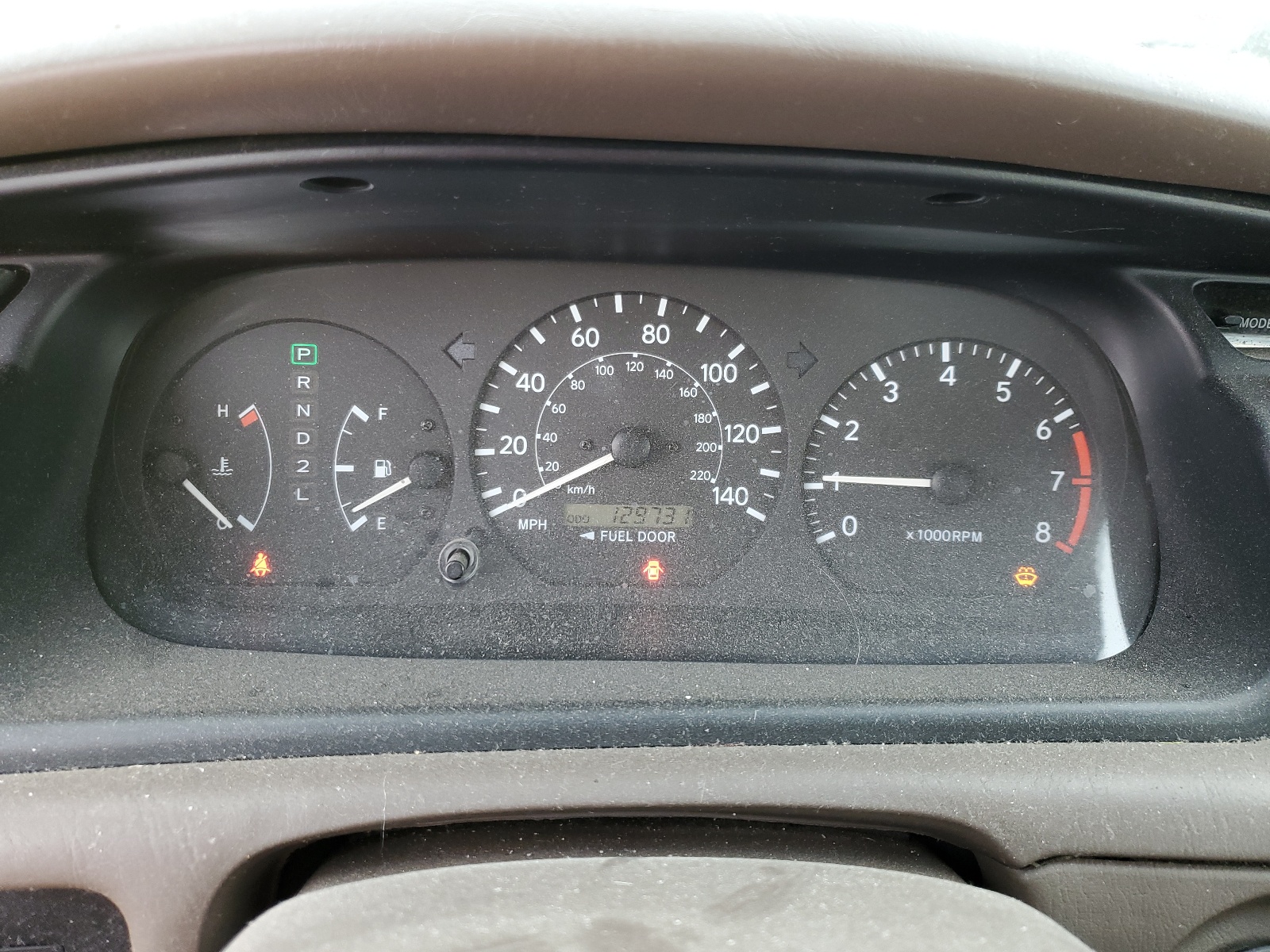 4T1BF28K4YU952637 2000 Toyota Camry Le