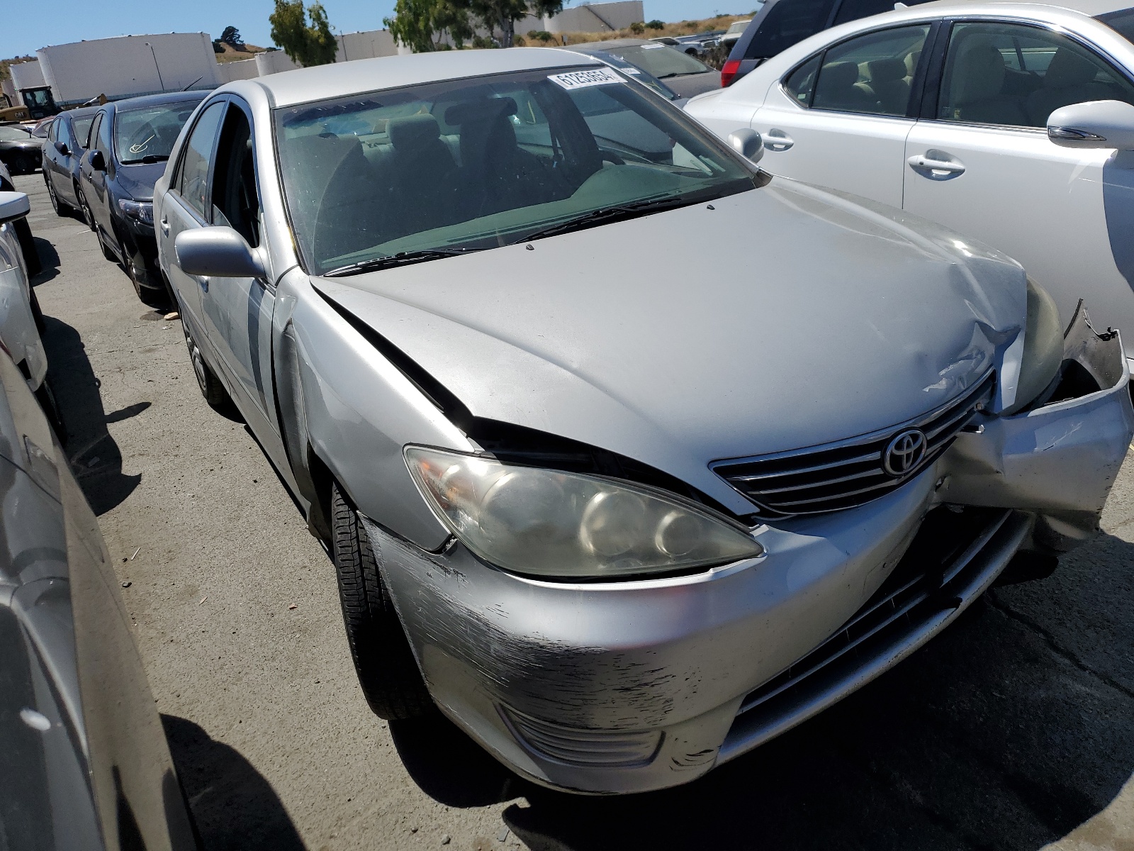 4T1BE32K45U556642 2005 Toyota Camry Le