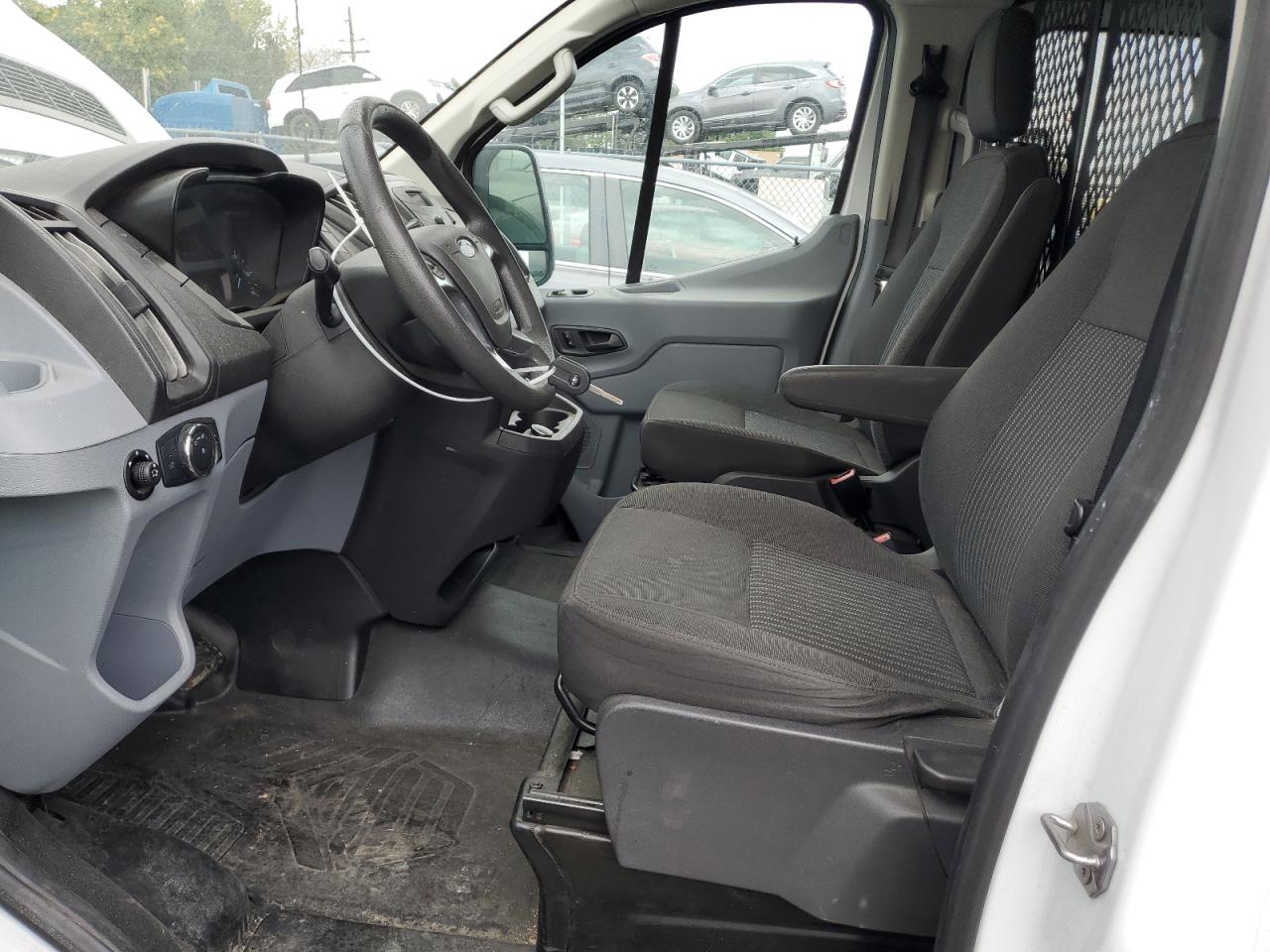 1FTYR1ZM7KKA86337 2019 Ford Transit T-250