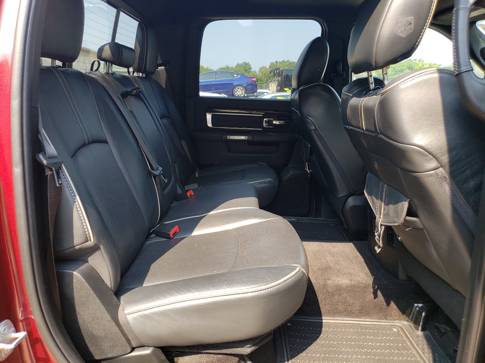 1C6RR7WT1JS176320 2018 Ram 1500 Longhorn