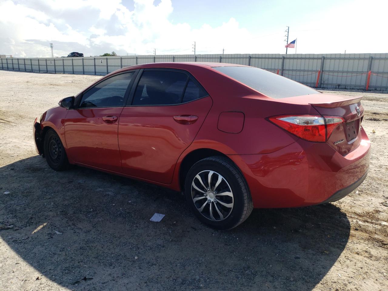 2015 Toyota Corolla L VIN: 5YFBURHE3FP267777 Lot: 61631974