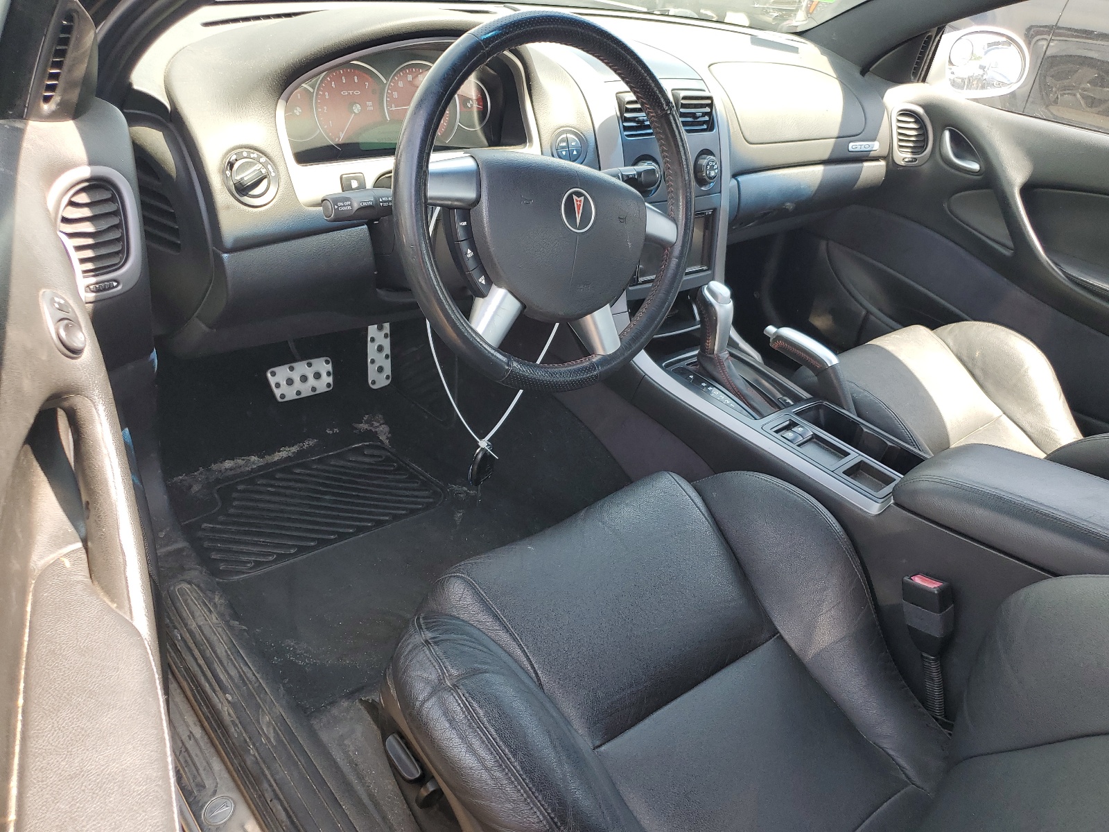 6G2VX12G64L181439 2004 Pontiac Gto