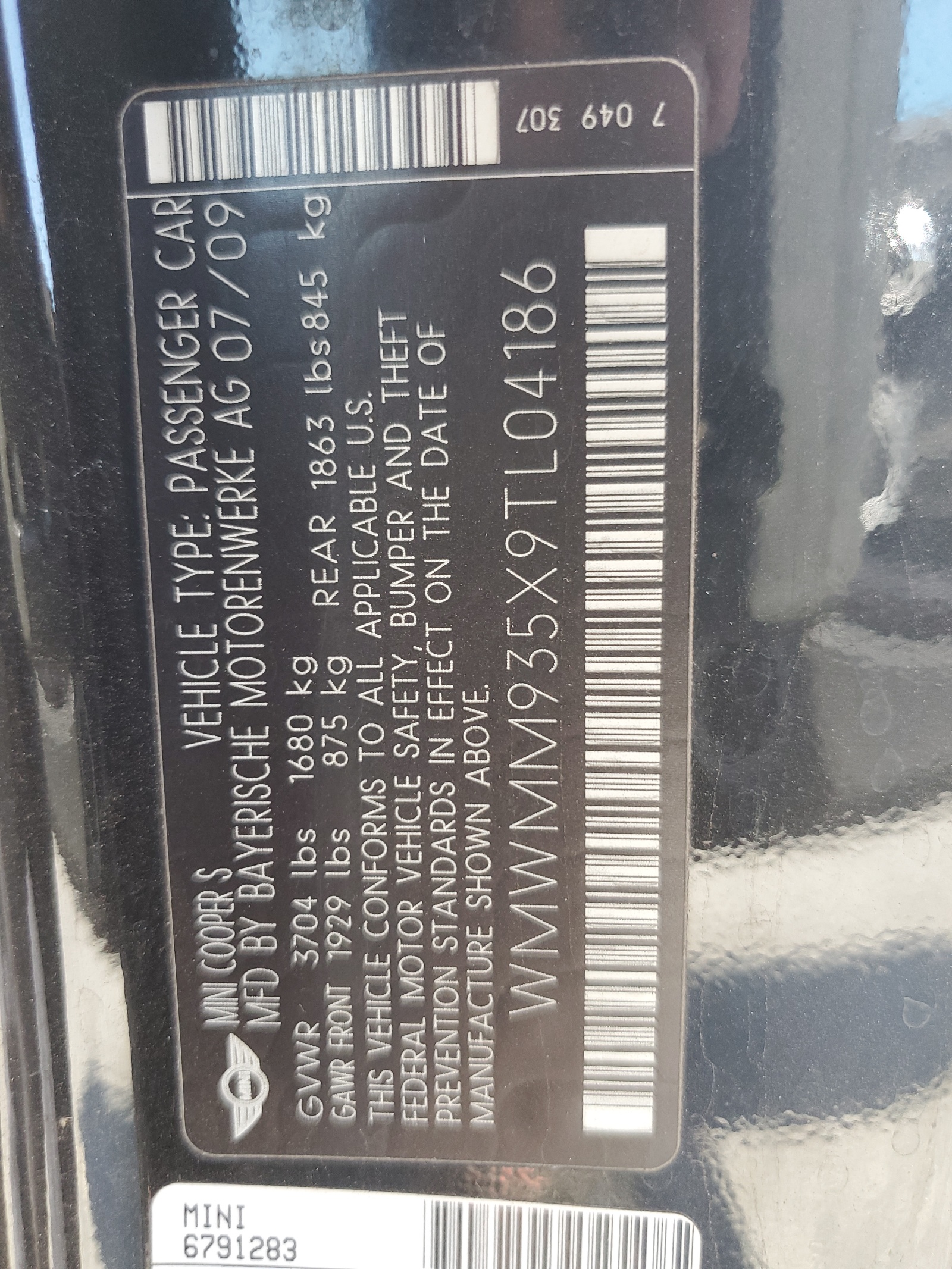 WMWMM935X9TL04186 2009 Mini Cooper Clubman Jcw