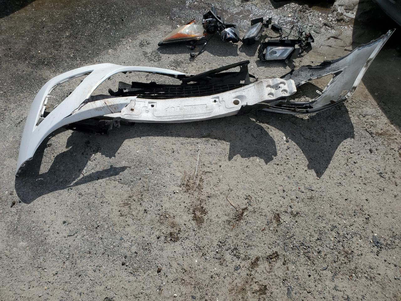 2011 Mazda 3 S VIN: JM1BL1K57B1373354 Lot: 62404754