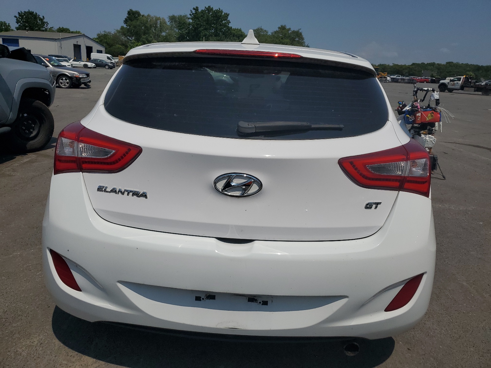 2014 Hyundai Elantra Gt vin: KMHD35LH3EU225919