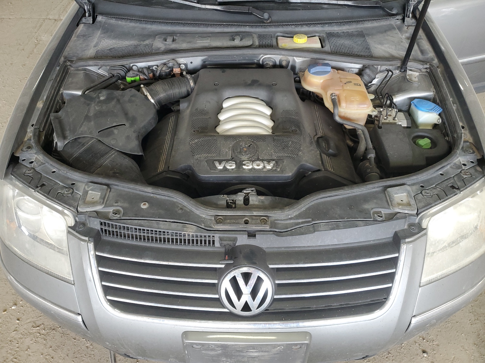 WVWRH63B22P244906 2002 Volkswagen Passat Glx