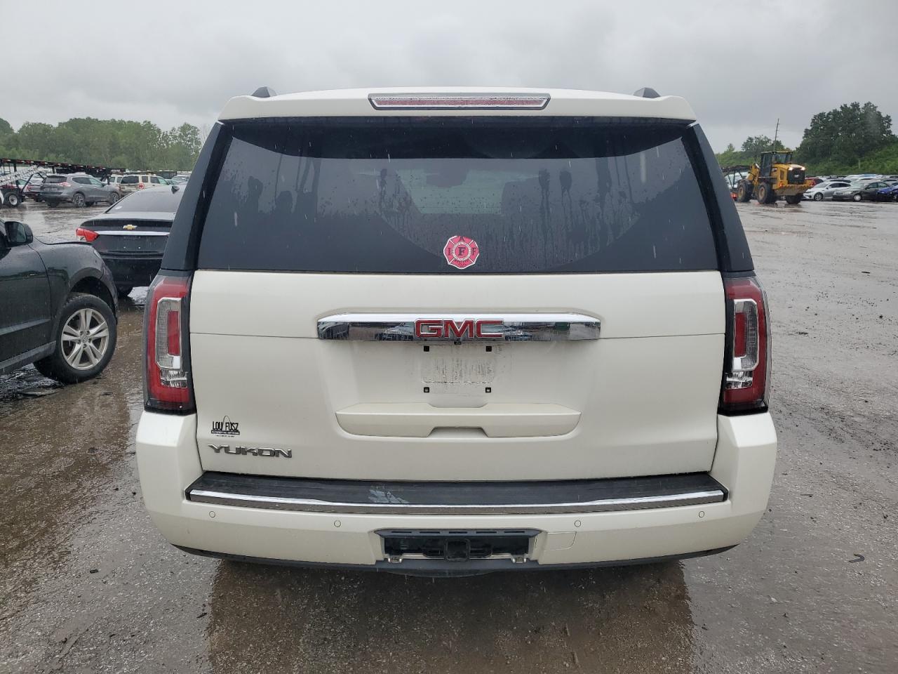 2015 GMC Yukon Denali VIN: 1GKS1CKJ0FR510855 Lot: 62033144