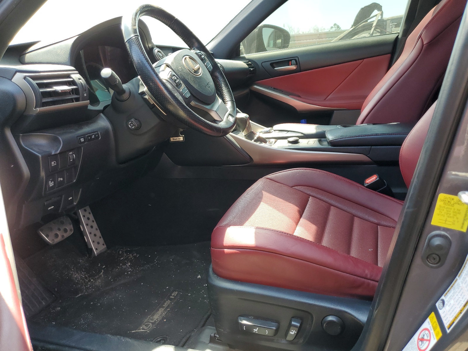 JTHBA1D27J5062084 2018 Lexus Is 300