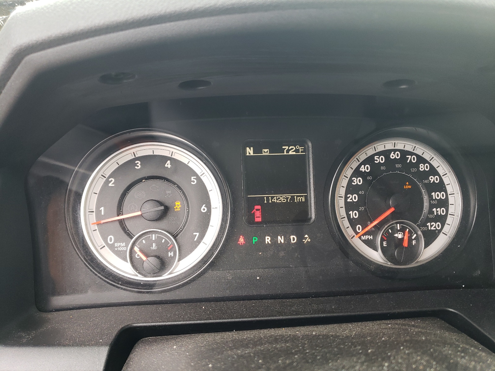 1C6RR7GT9GS245696 2016 Ram 1500 Slt