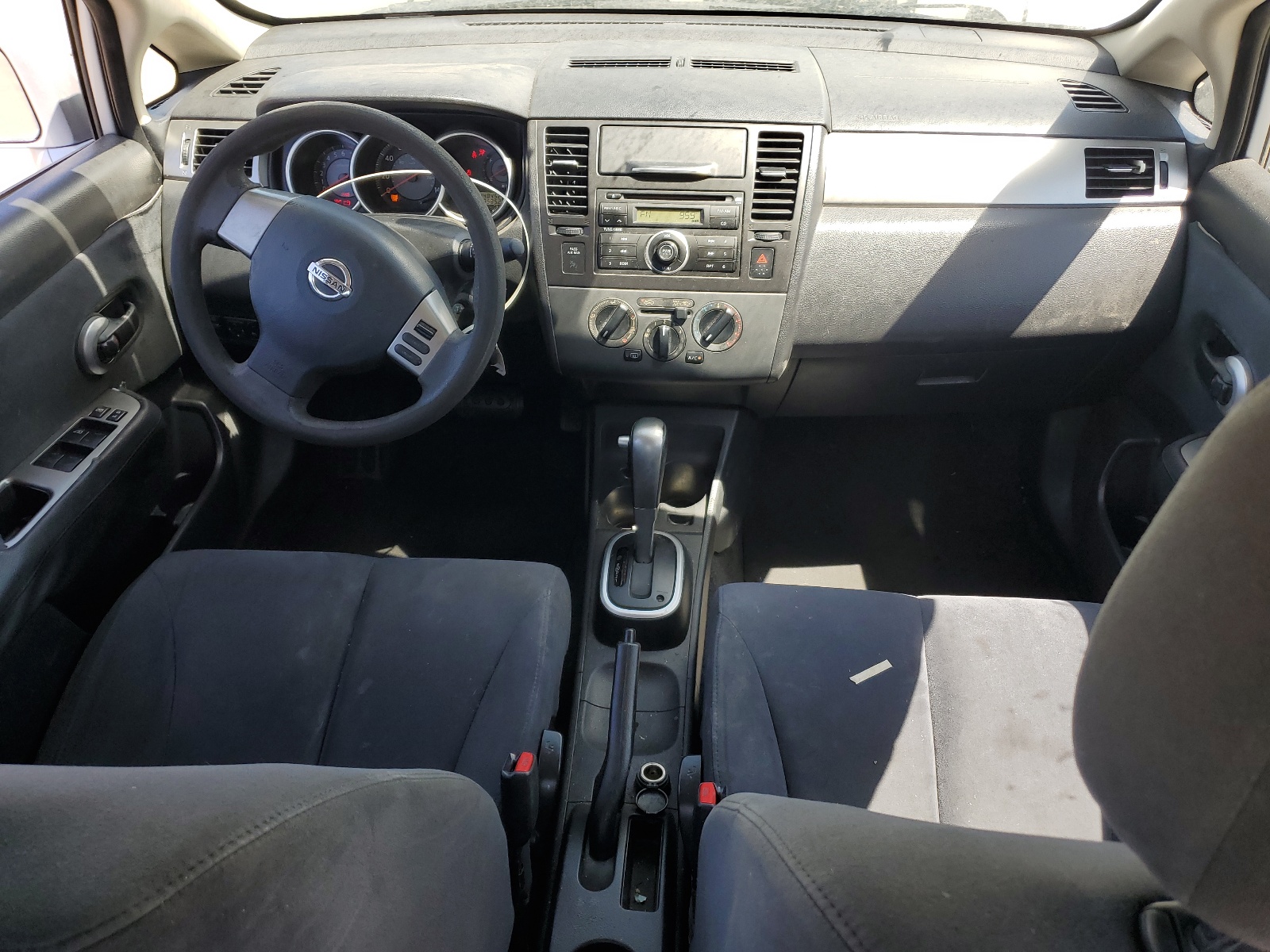3N1BC11E79L395619 2009 Nissan Versa S