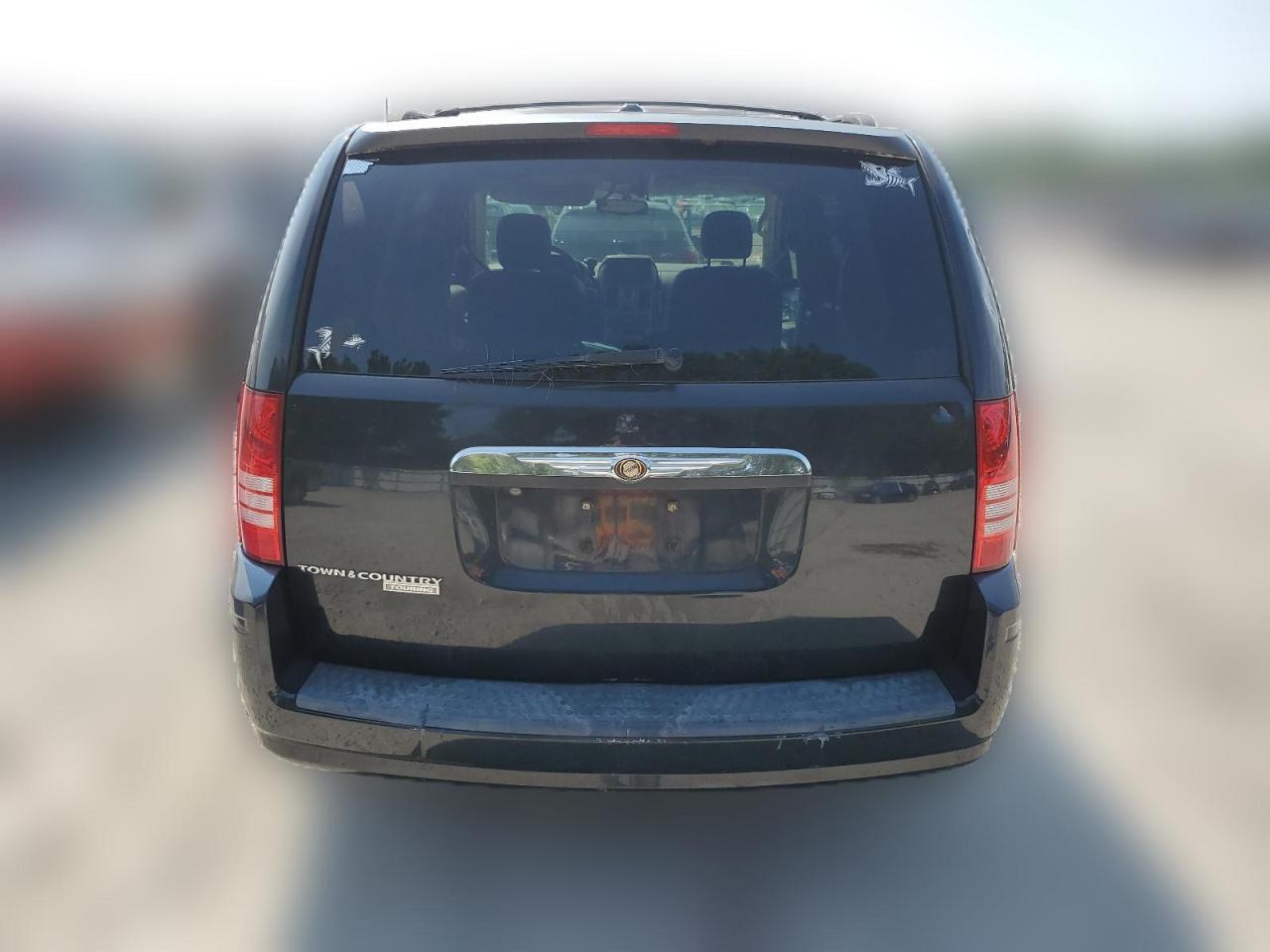 2008 Chrysler Town & Country Touring VIN: 2A8HR54P18R774961 Lot: 63765234