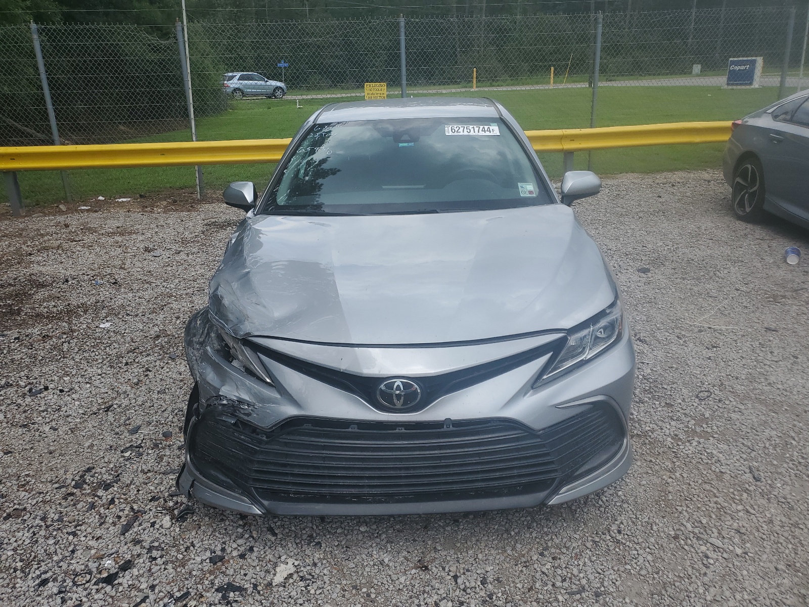 2022 Toyota Camry Le vin: 4T1C11AK4NU659310