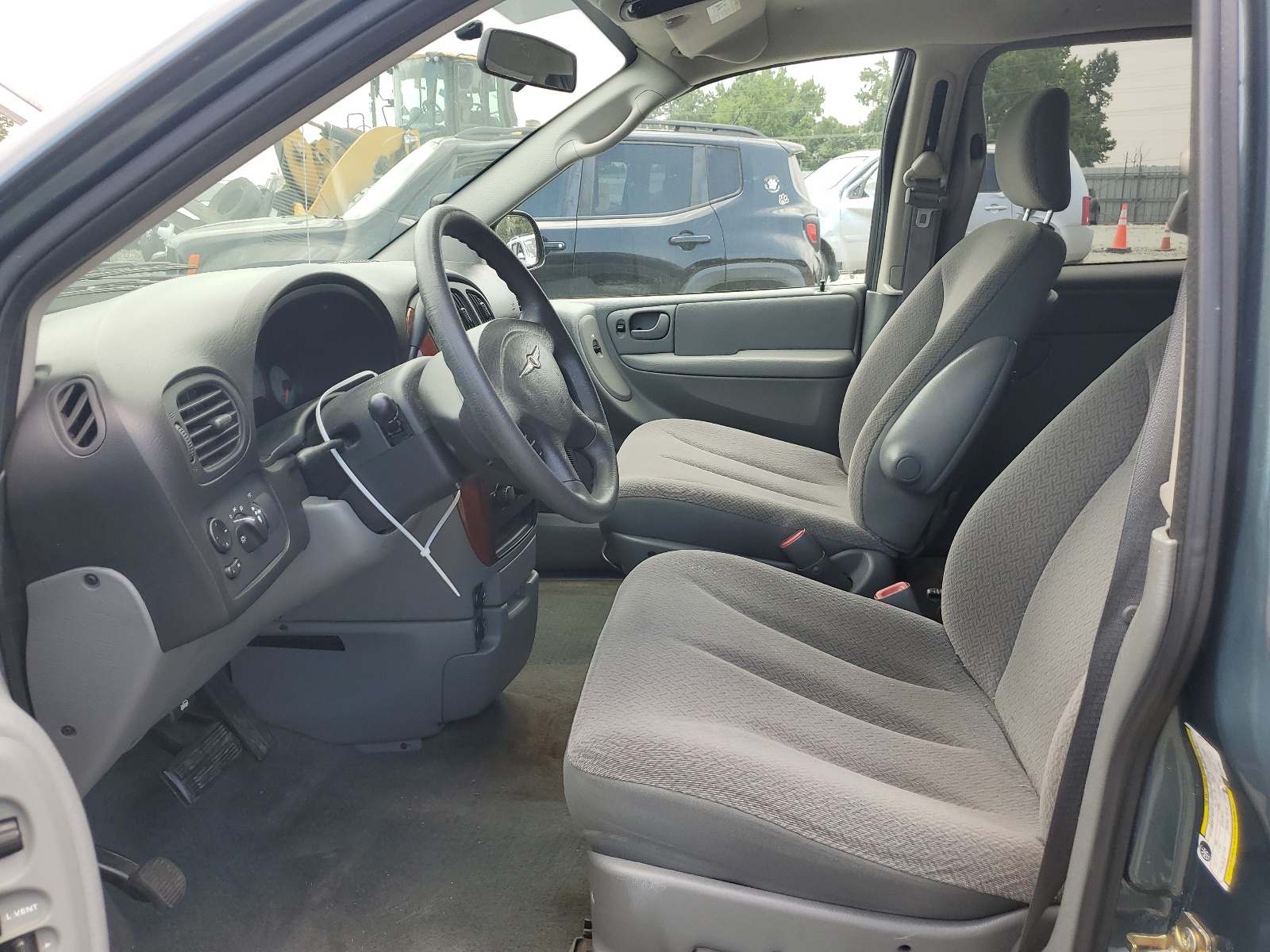 1A4GP44R96B752684 2006 Chrysler Town & Country Lx