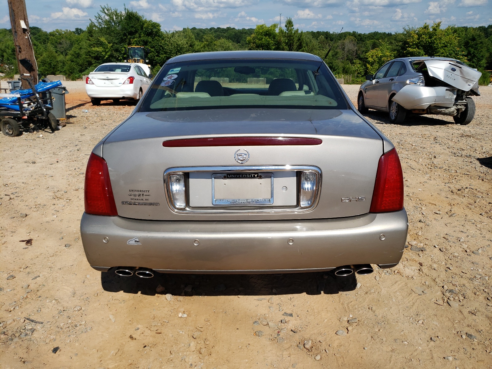 1G6KE57Y33U208439 2003 Cadillac Deville Dhs