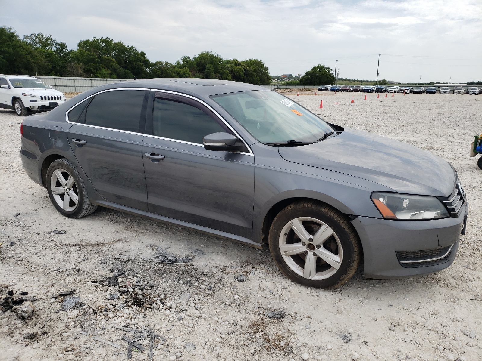 2013 Volkswagen Passat Se vin: 1VWBN7A38DC039111