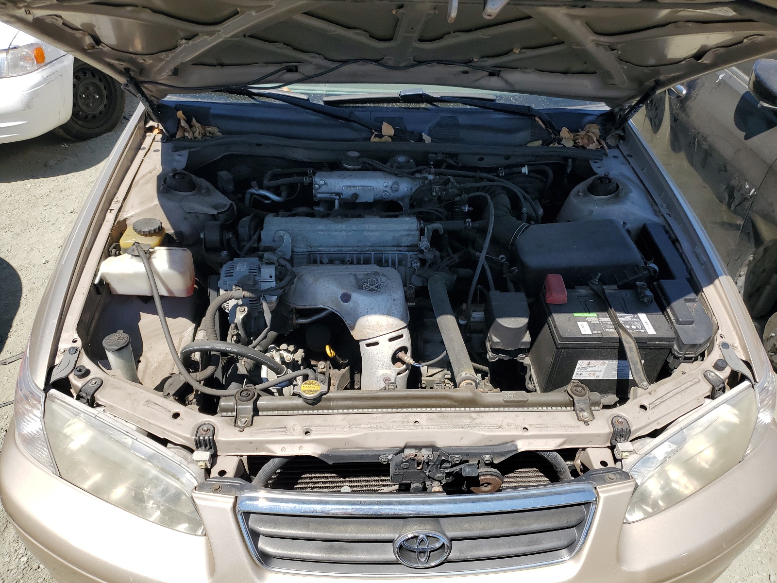 JT2BG22K1Y0530660 2000 Toyota Camry Ce