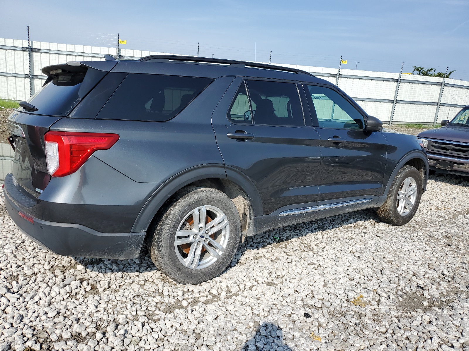 2020 Ford Explorer Xlt vin: 1FMSK8DH3LGA37097