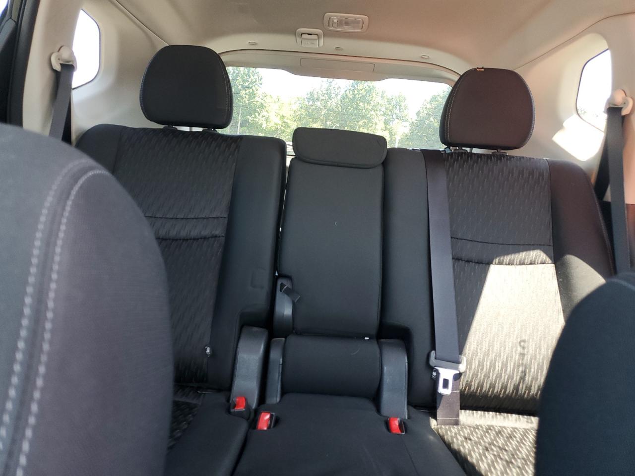 2019 Nissan Rogue S VIN: KNMAT2MV3KP505070 Lot: 64172394