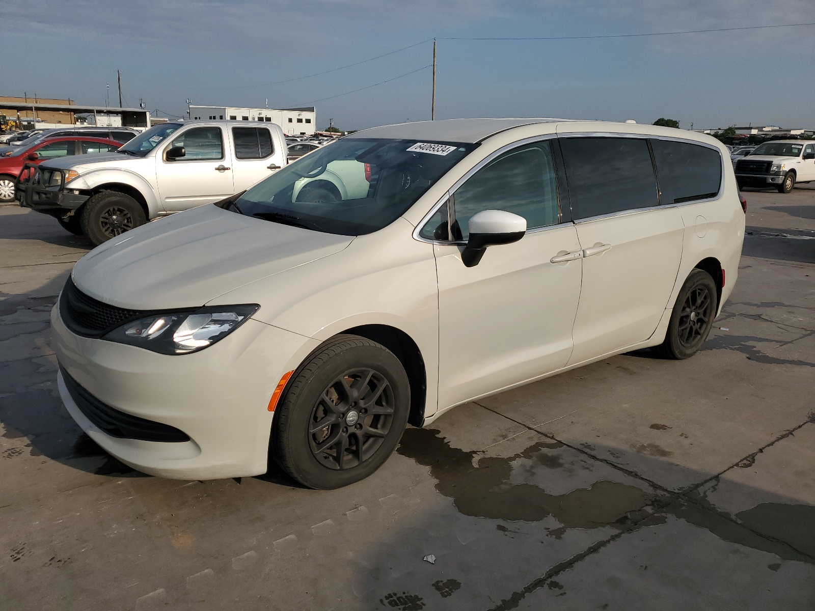 2017 Chrysler Pacifica Touring vin: 2C4RC1DG3HR570992