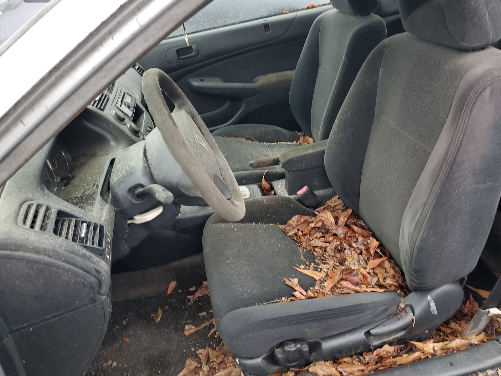 1HGEM22503L083948 2003 Honda Civic Lx