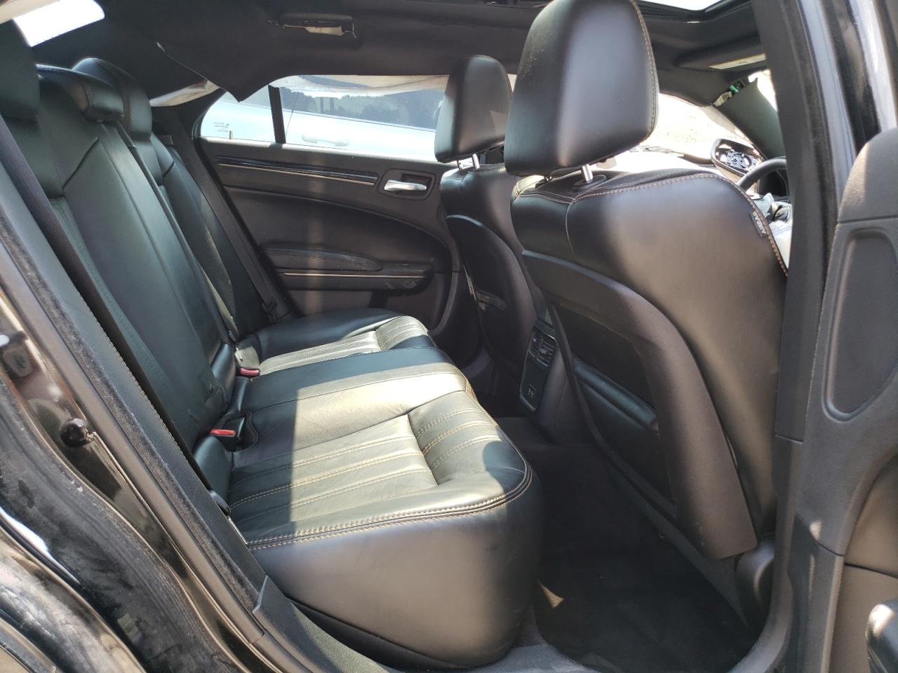 2016 Chrysler 300 S VIN: 2C3CCABG8GH282550 Lot: 64745044