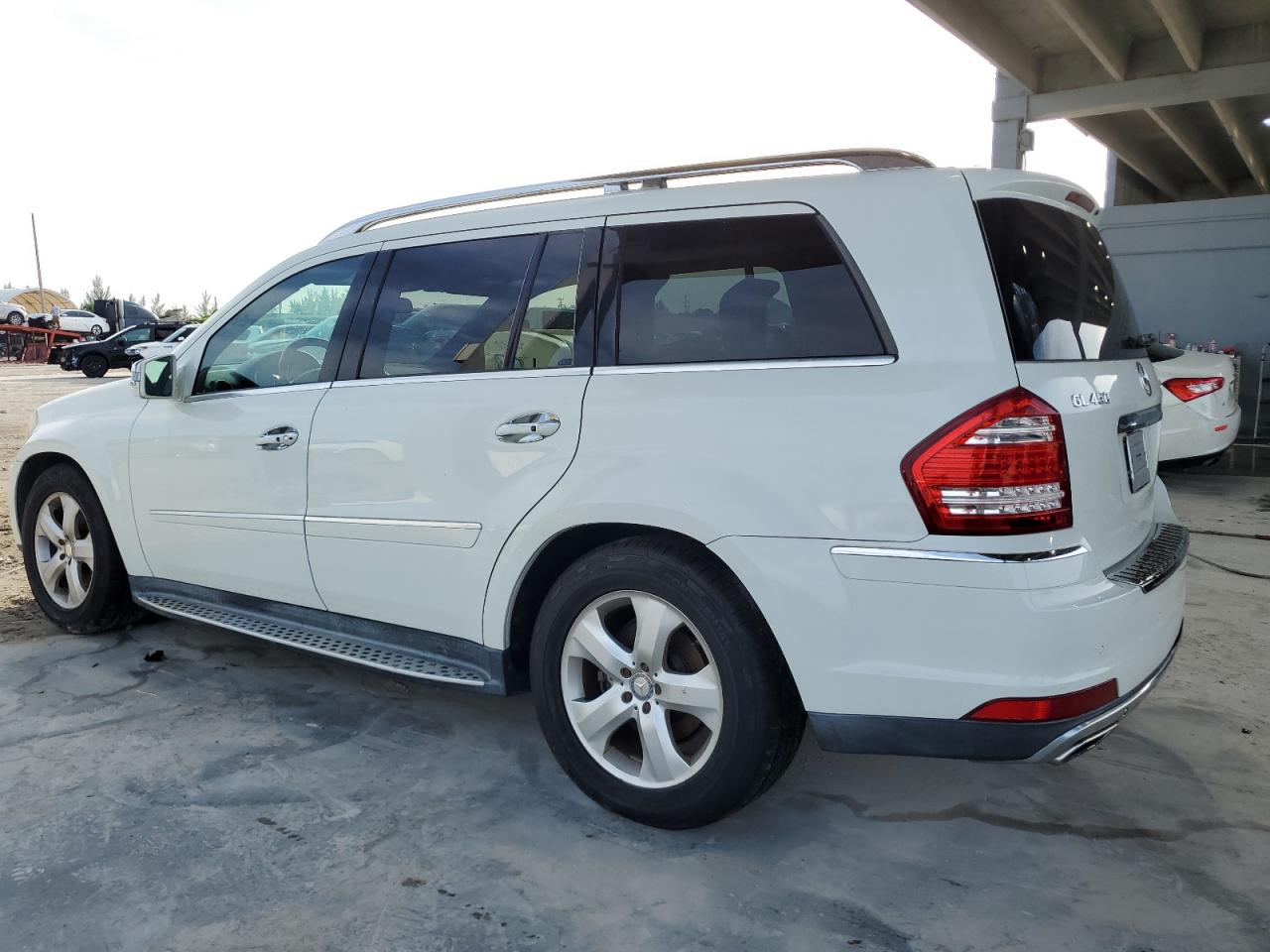 2011 Mercedes-Benz Gl 450 4Matic VIN: 4JGBF7BE2BA740215 Lot: 64892524