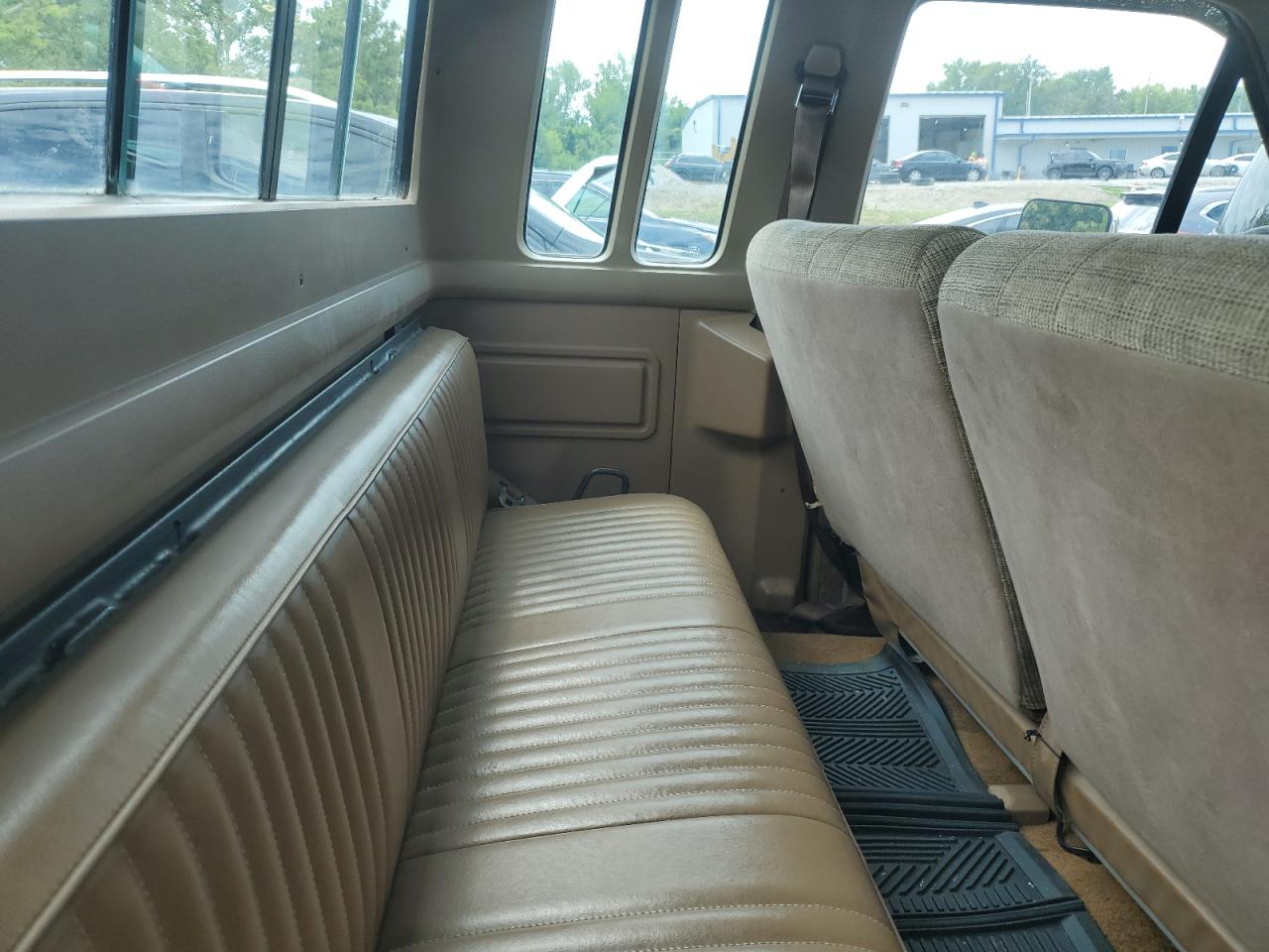 1989 Ford F150 VIN: 1FTEX15NXKKA49287 Lot: 61427354