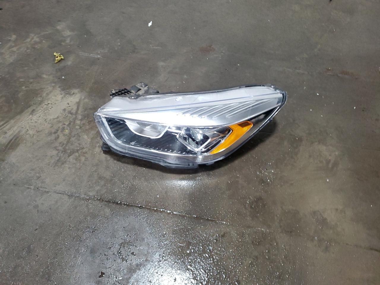 2019 Ford Escape Sel VIN: 1FMCU9HD9KUA42963 Lot: 63292034