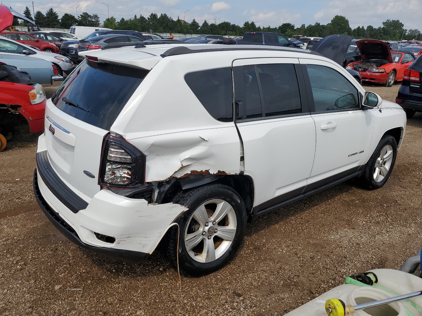 2017 Jeep Compass Latitude vin: 1C4NJDEB7HD191117