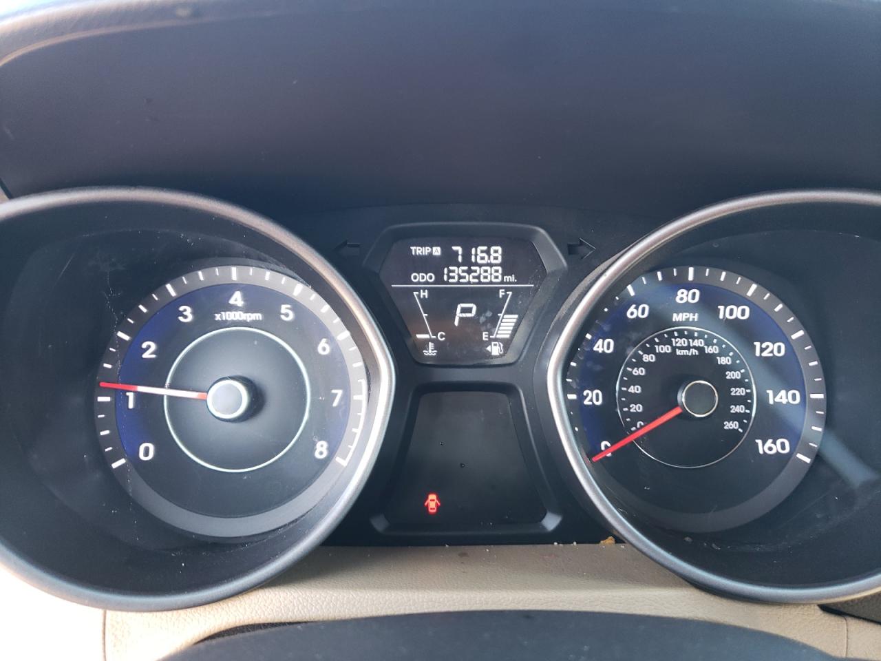 2013 Hyundai Elantra - Image 9