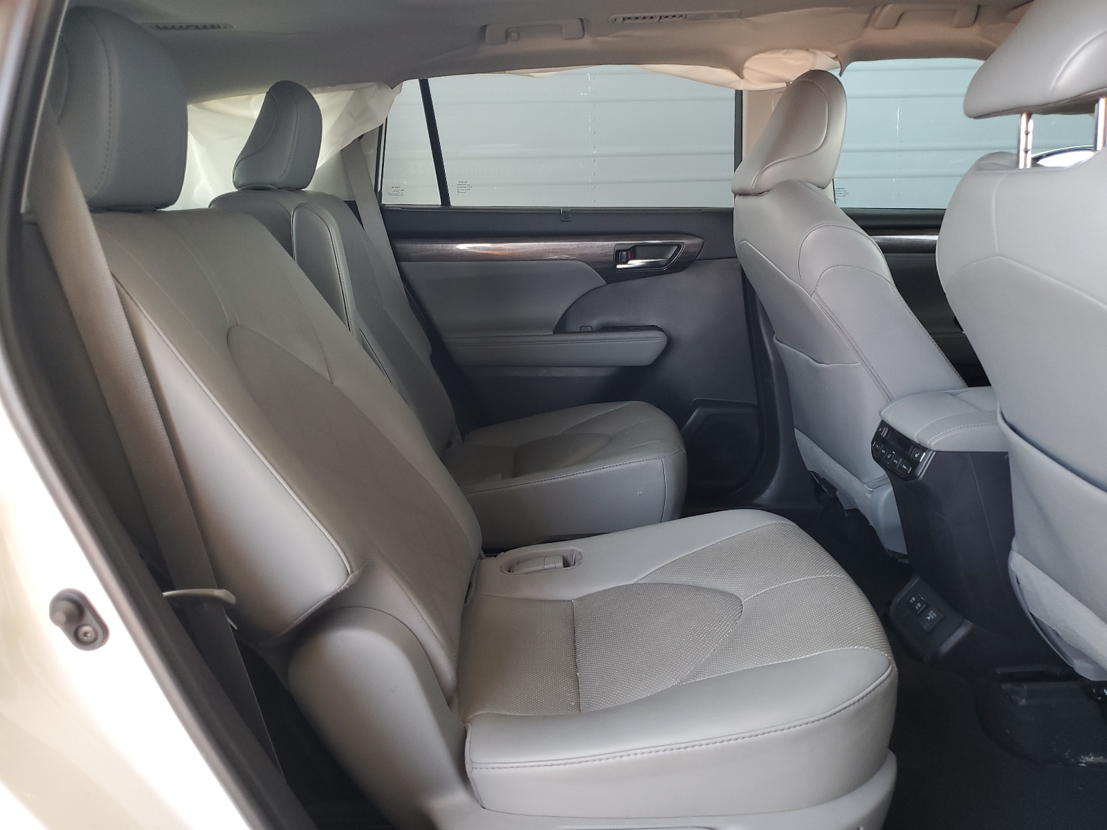 5TDEBRCH5MS018373 2021 Toyota Highlander Hybrid Platinum