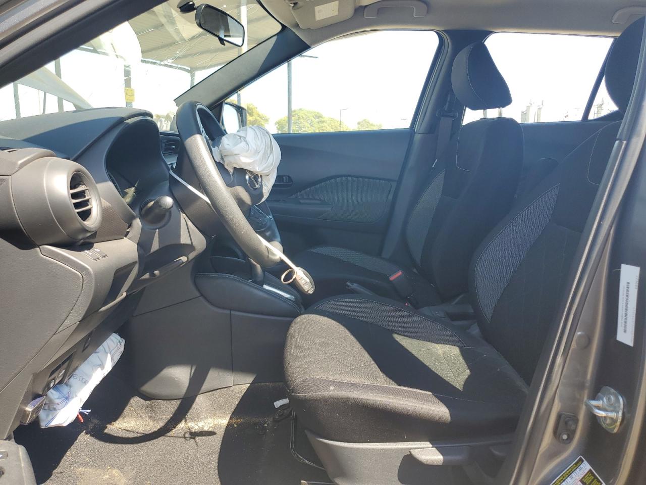 2018 Nissan Kicks S VIN: 3N1CP5CU2JL545015 Lot: 61750014