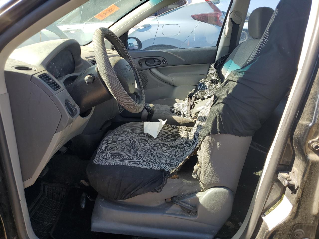 1FAFP34NX5W274894 2005 Ford Focus Zx4