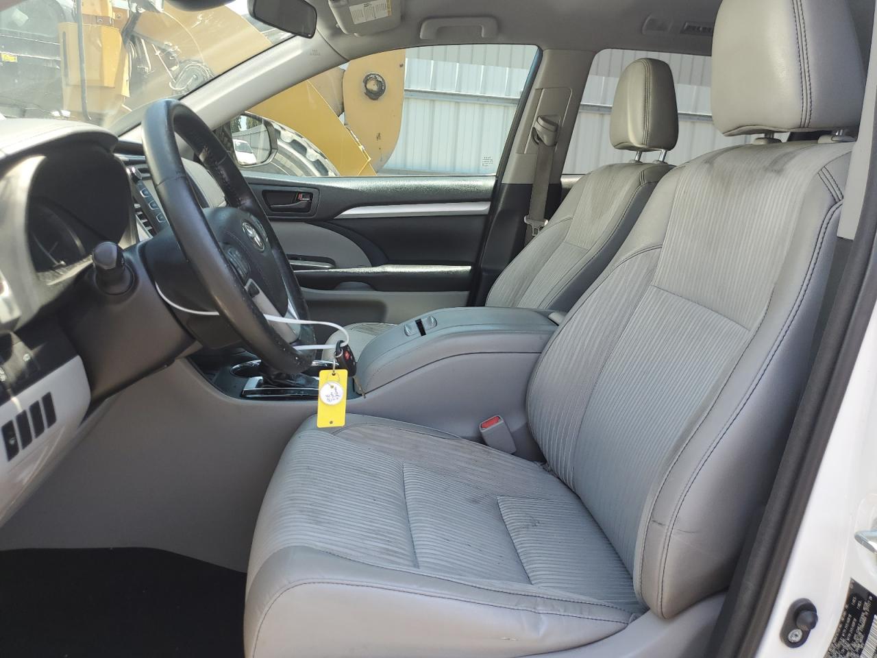 2018 Toyota Highlander Le VIN: 5TDZZRFH3JS260597 Lot: 61683074