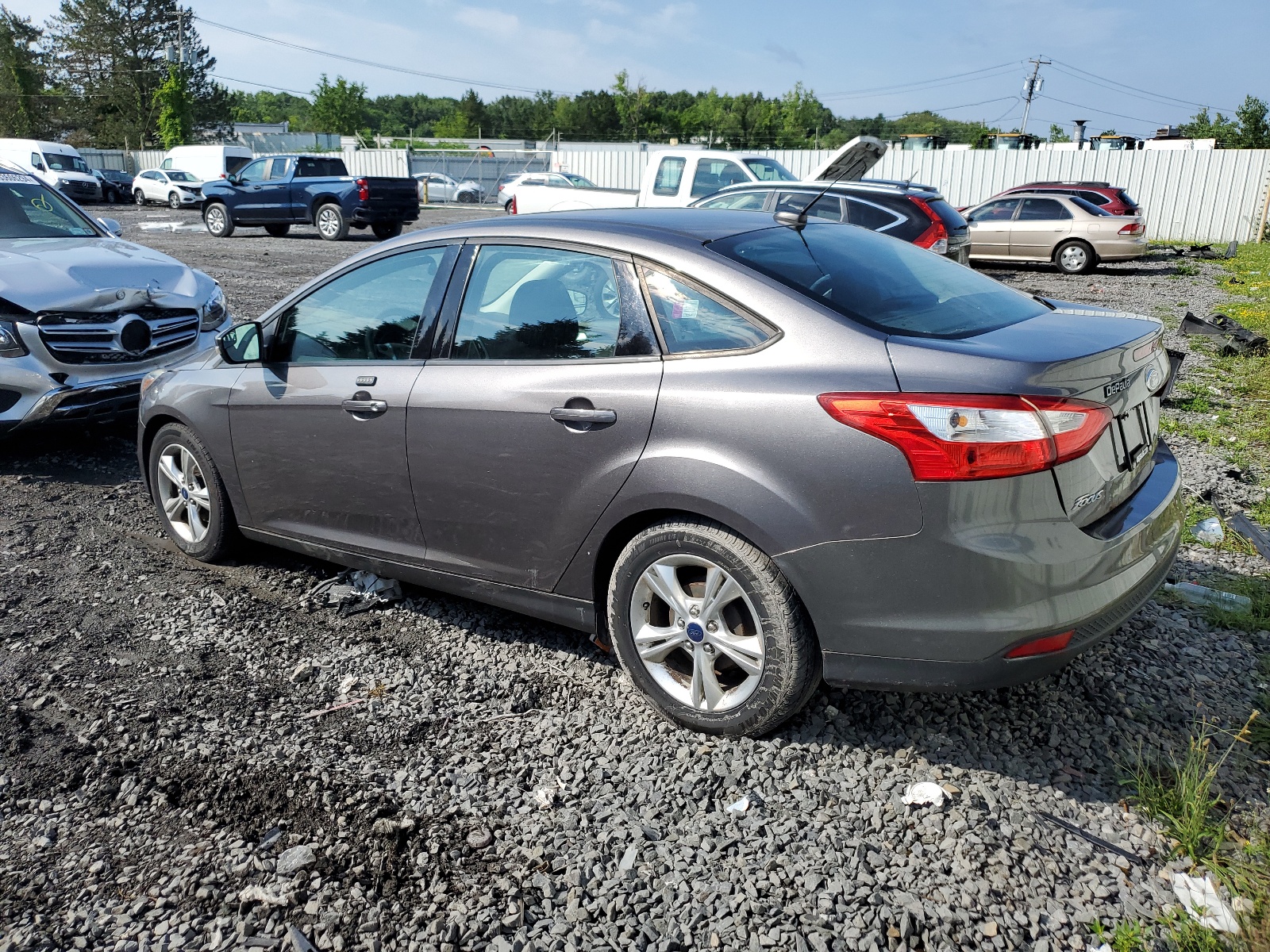 2014 Ford Focus Se vin: 1FADP3F24EL188170