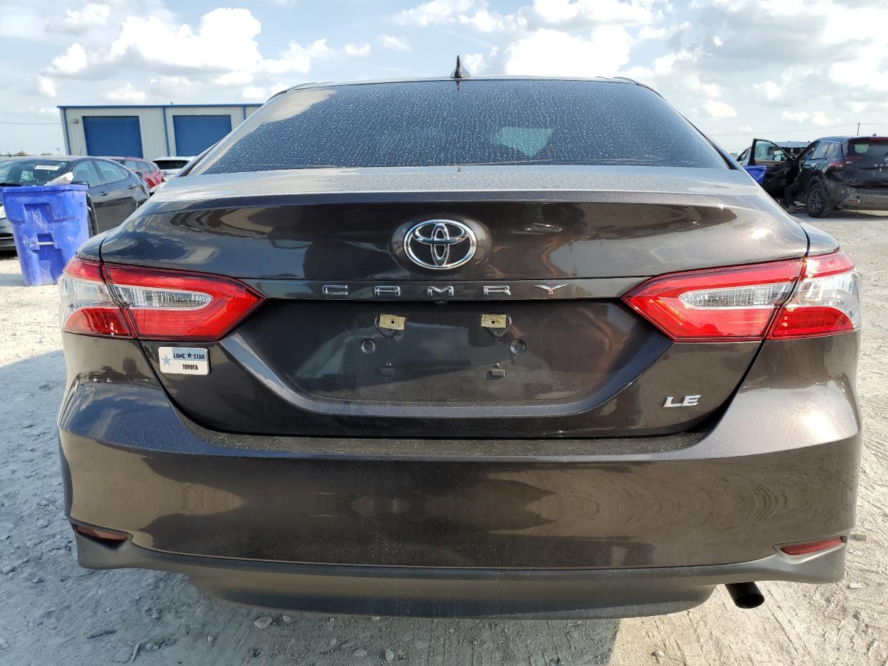 4T1B11HK1KU685067 2019 Toyota Camry L