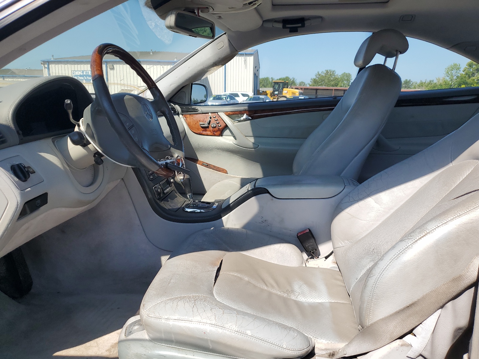 WDBPJ75J22A026147 2002 Mercedes-Benz Cl 500