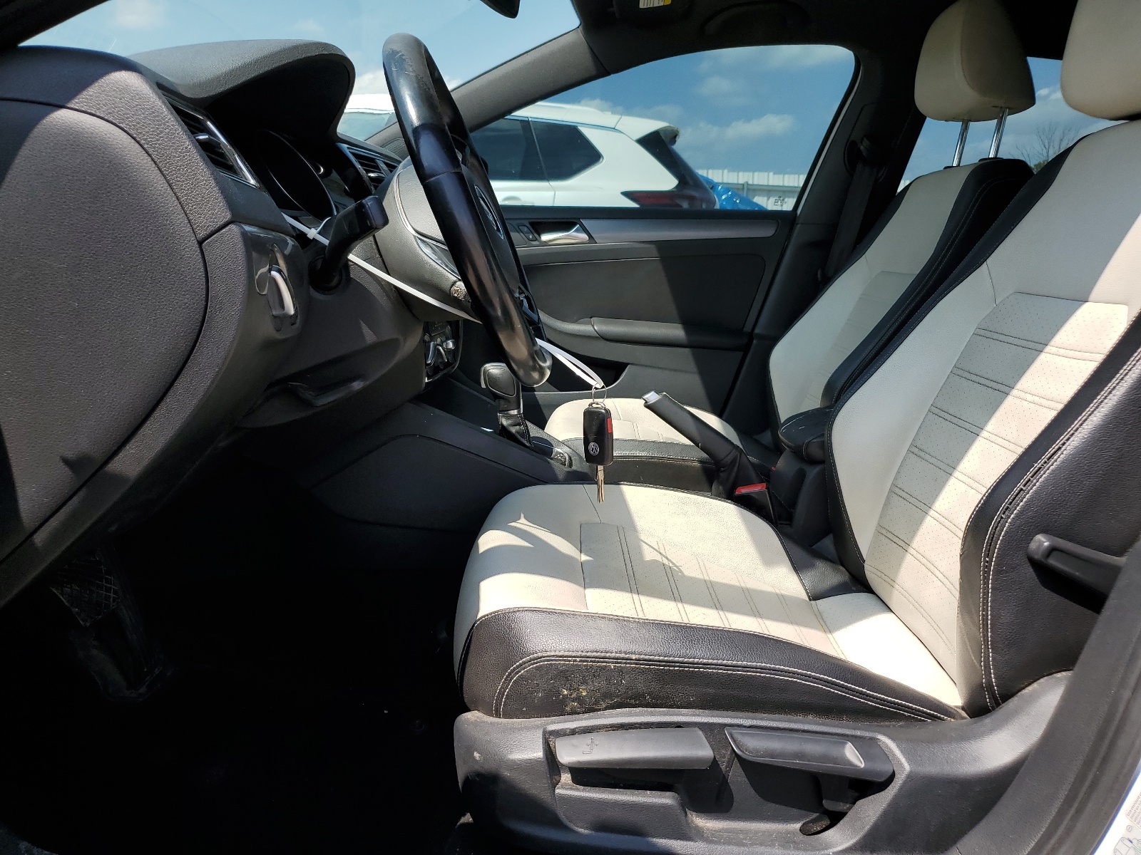 3VWD17AJXGM395453 2016 Volkswagen Jetta Sport