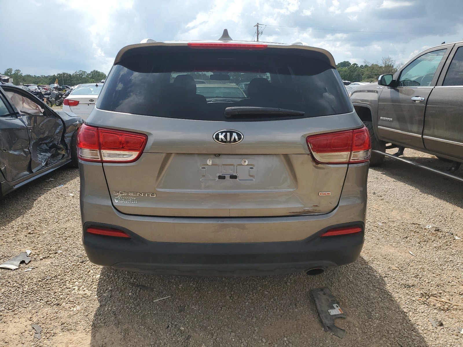 2018 Kia Sorento Lx vin: 5XYPG4A38JG401768