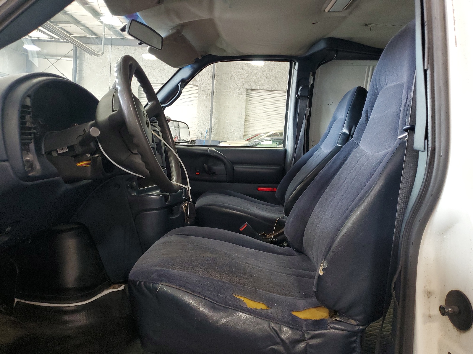 1GTDM19X05B501221 2005 GMC Safari Xt