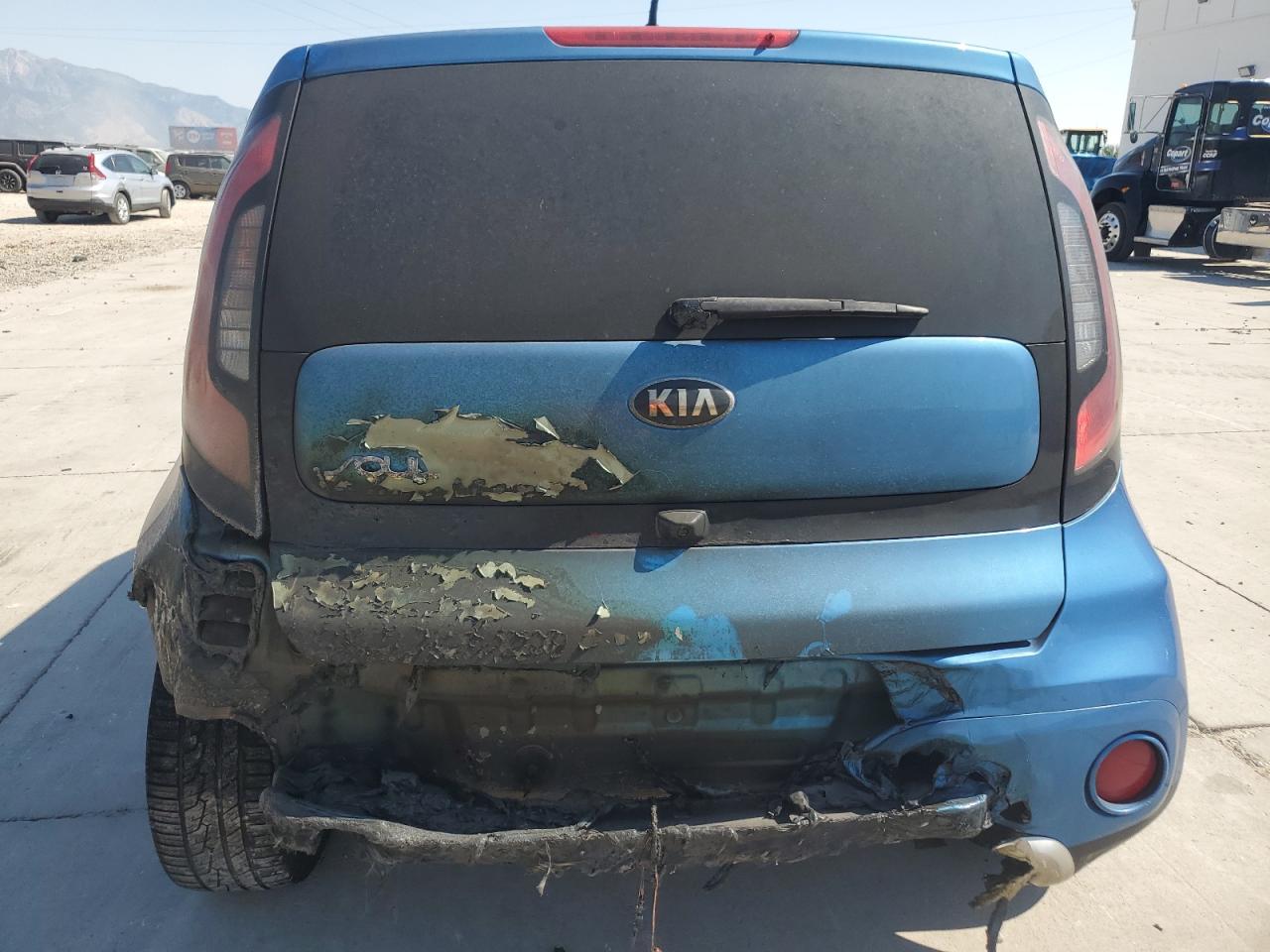 2017 Kia Soul + VIN: KNDJP3A53H7450143 Lot: 62088454