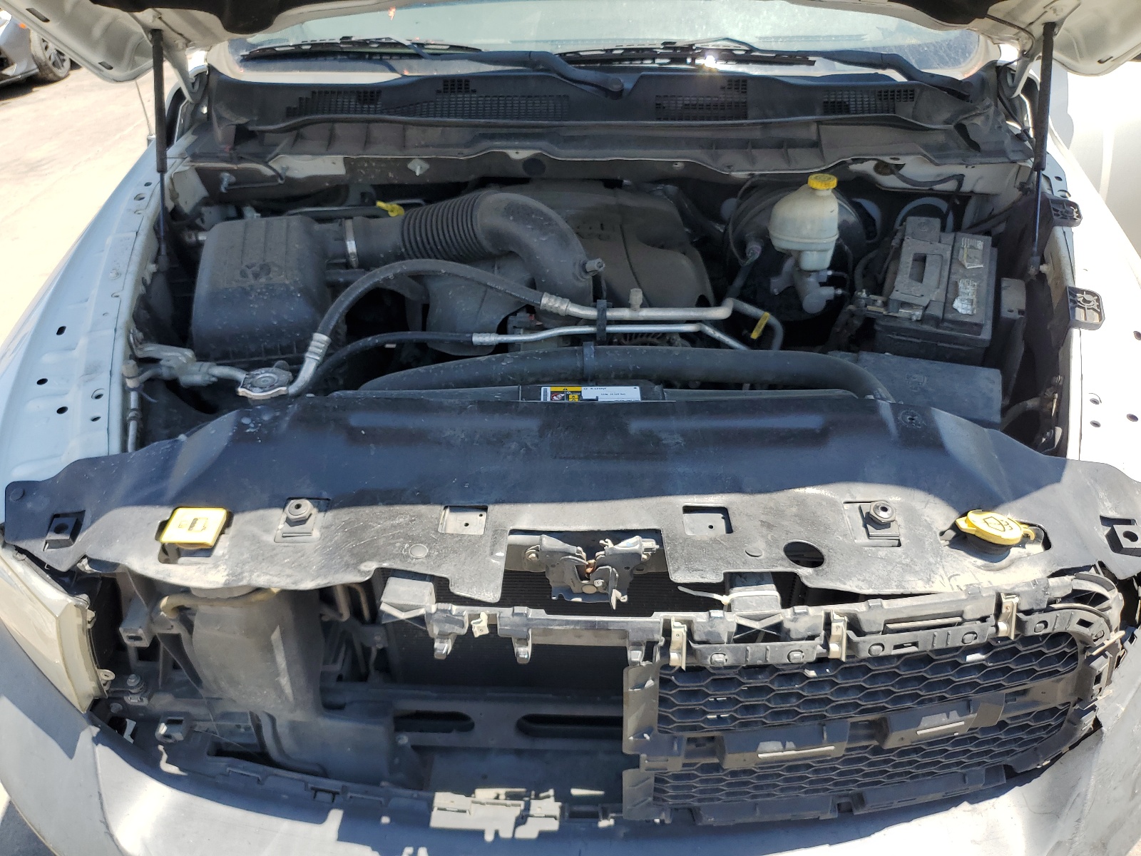 3C6JR6DT8FG698662 2015 Ram 1500 St