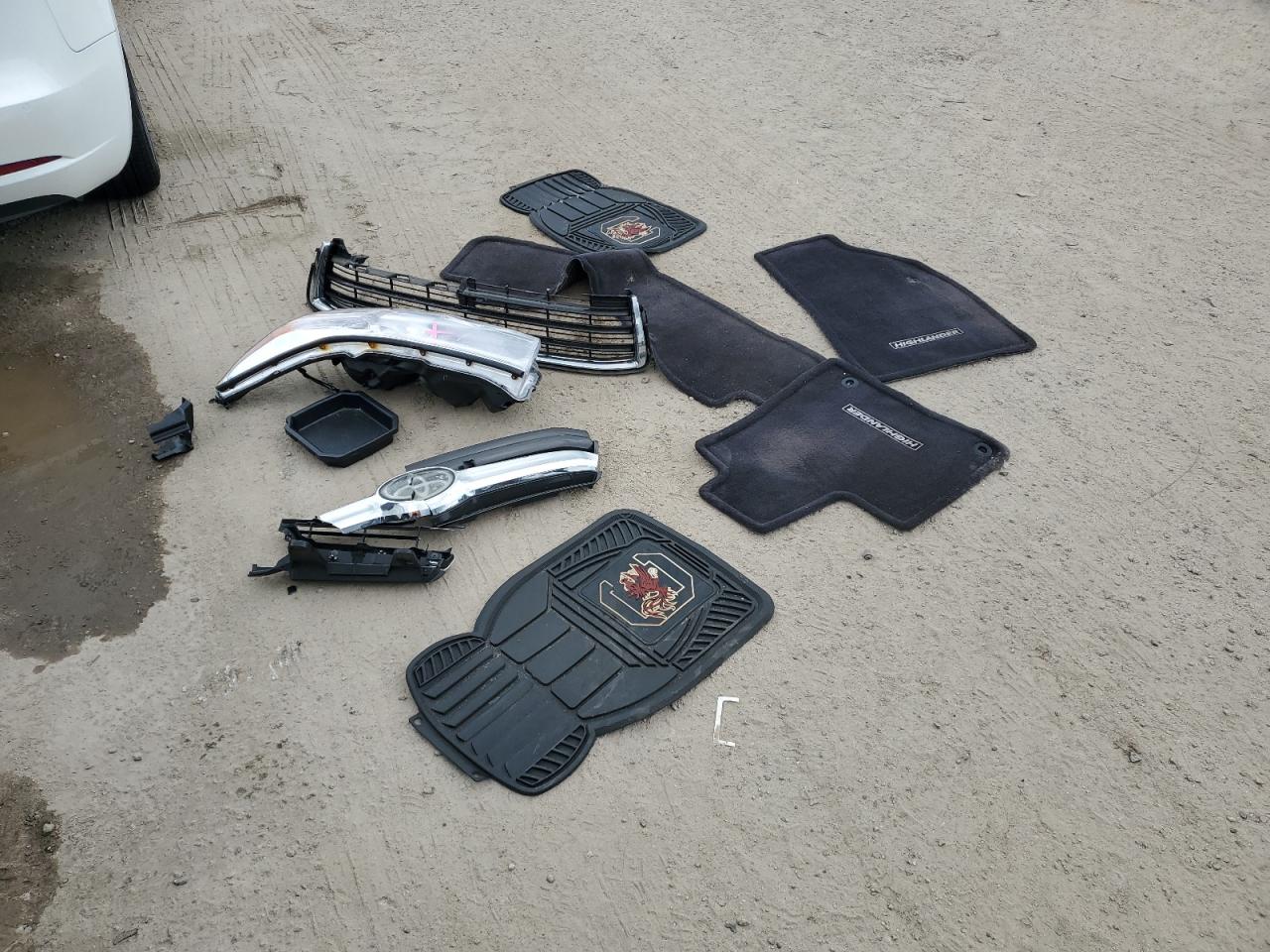 2015 Toyota Highlander Limited VIN: 5TDYKRFH5FS074471 Lot: 64859754