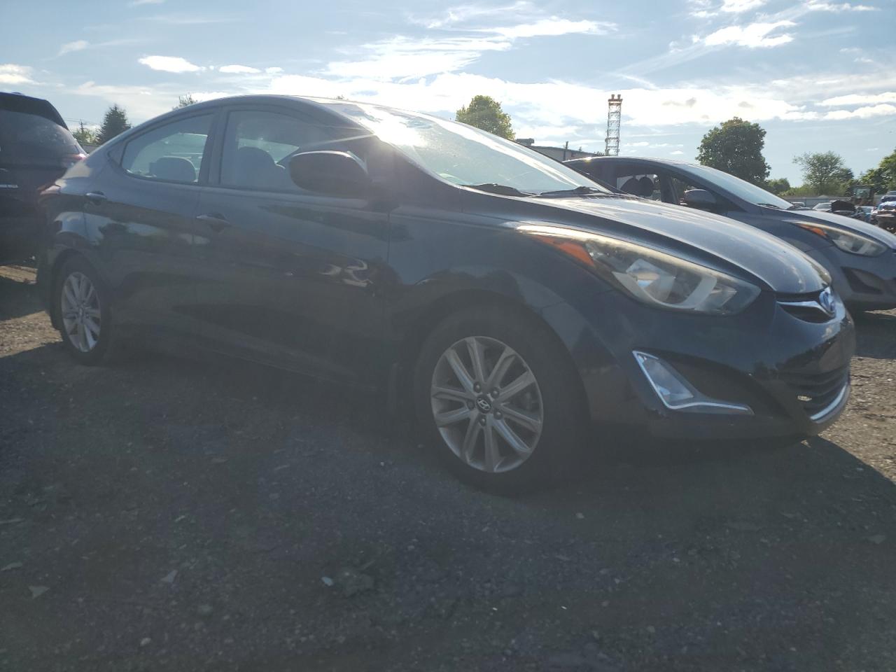 2014 Hyundai Elantra - Image 4