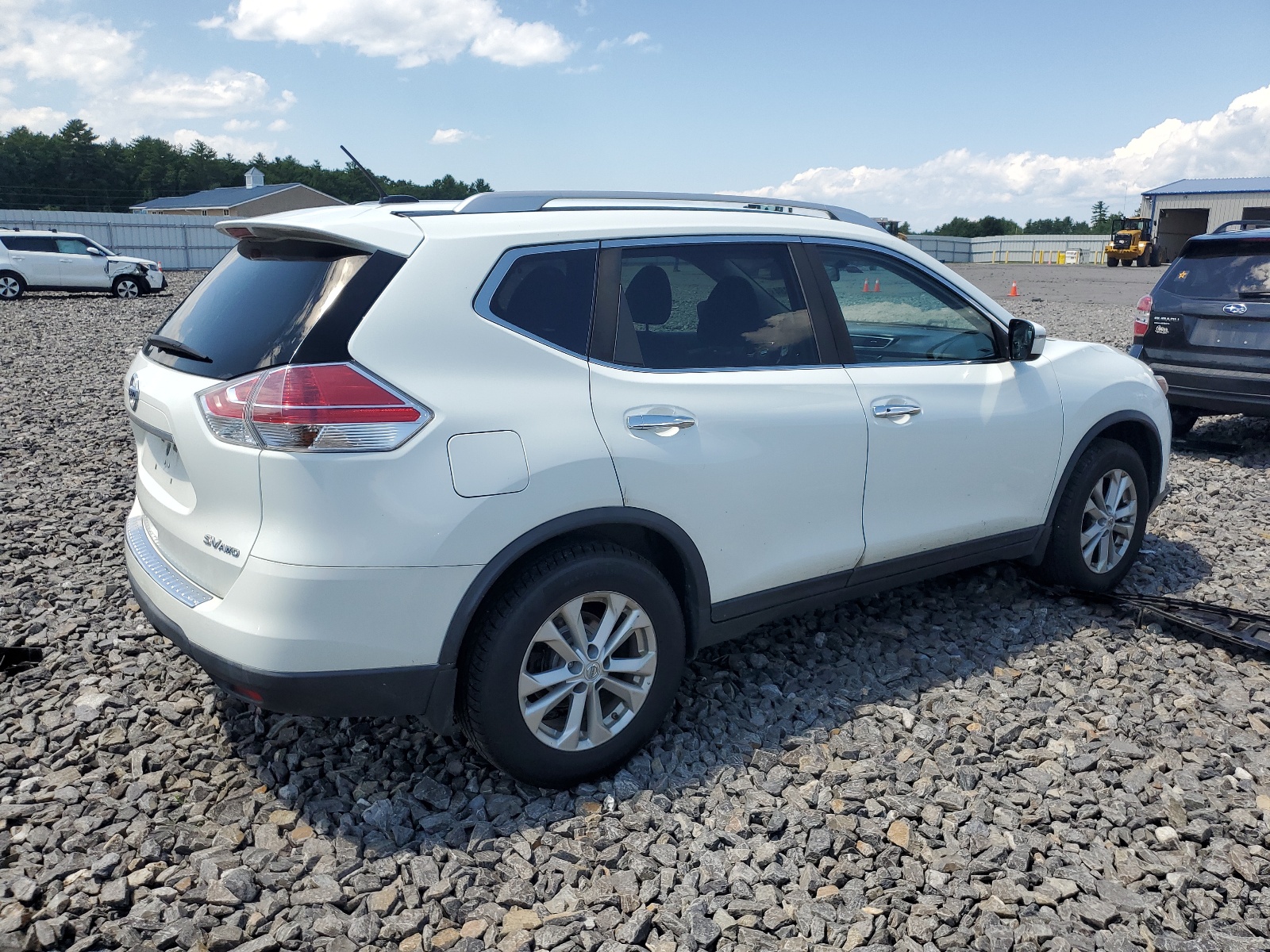 2016 Nissan Rogue S vin: KNMAT2MV5GP625279