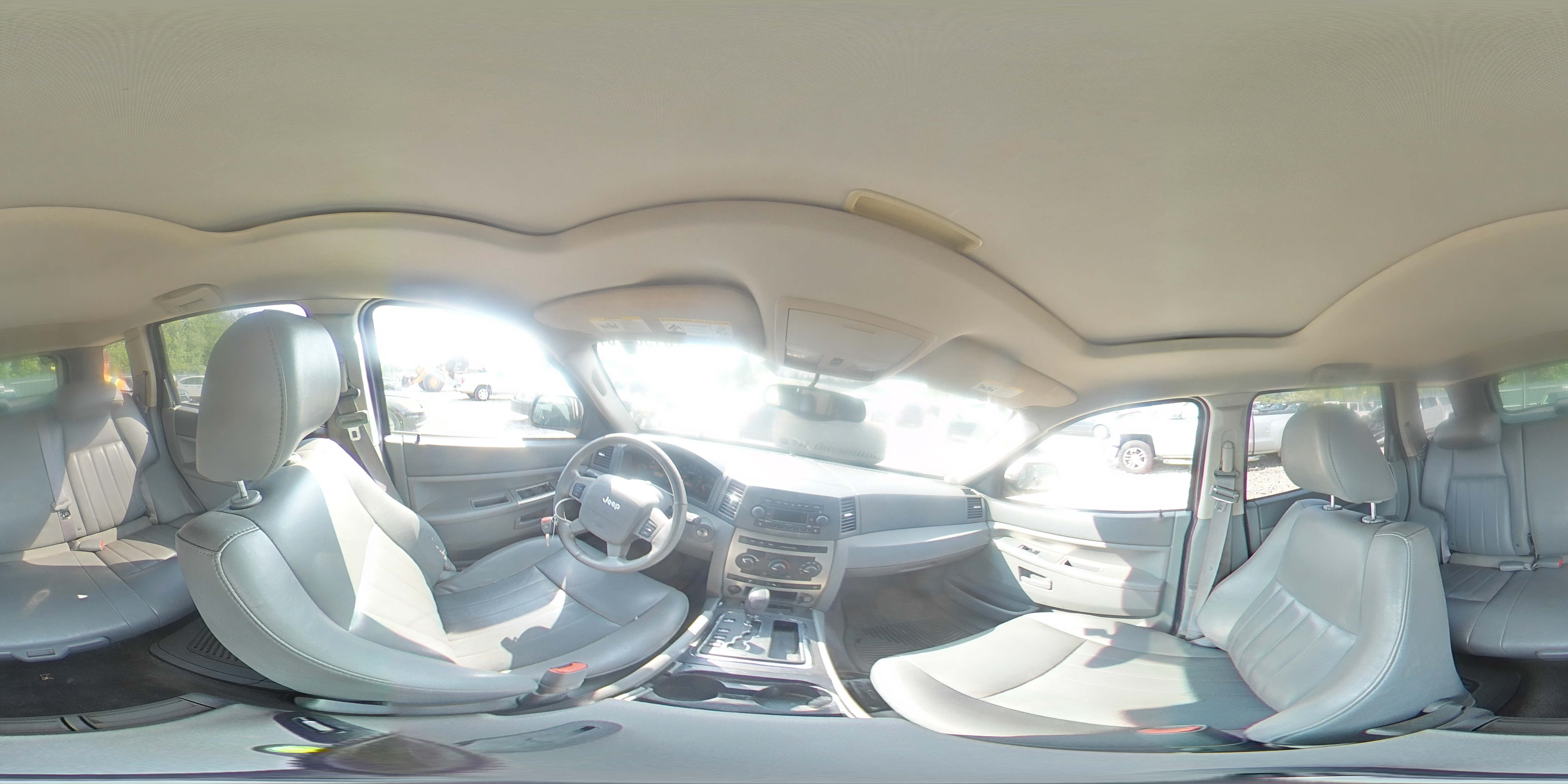 2005 Jeep Grand Cherokee - Image 13