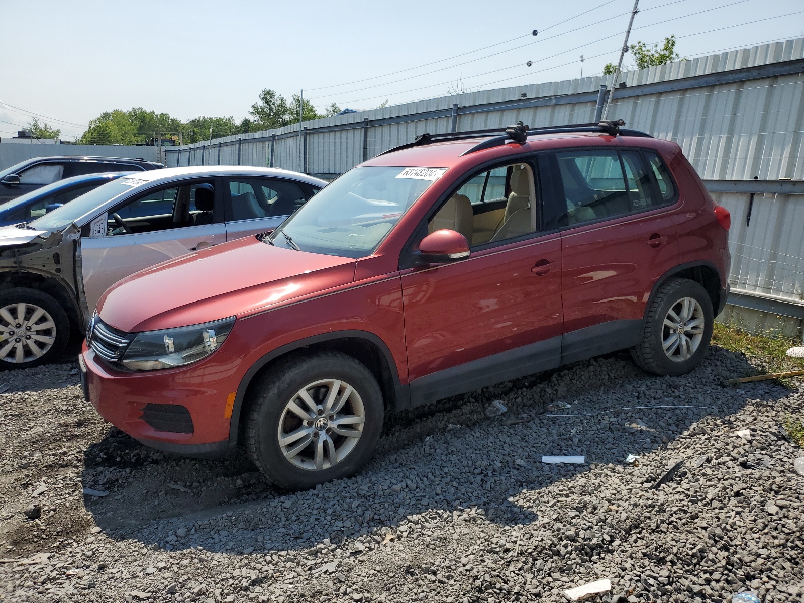 2016 Volkswagen Tiguan S vin: WVGBV7AX5GW020570